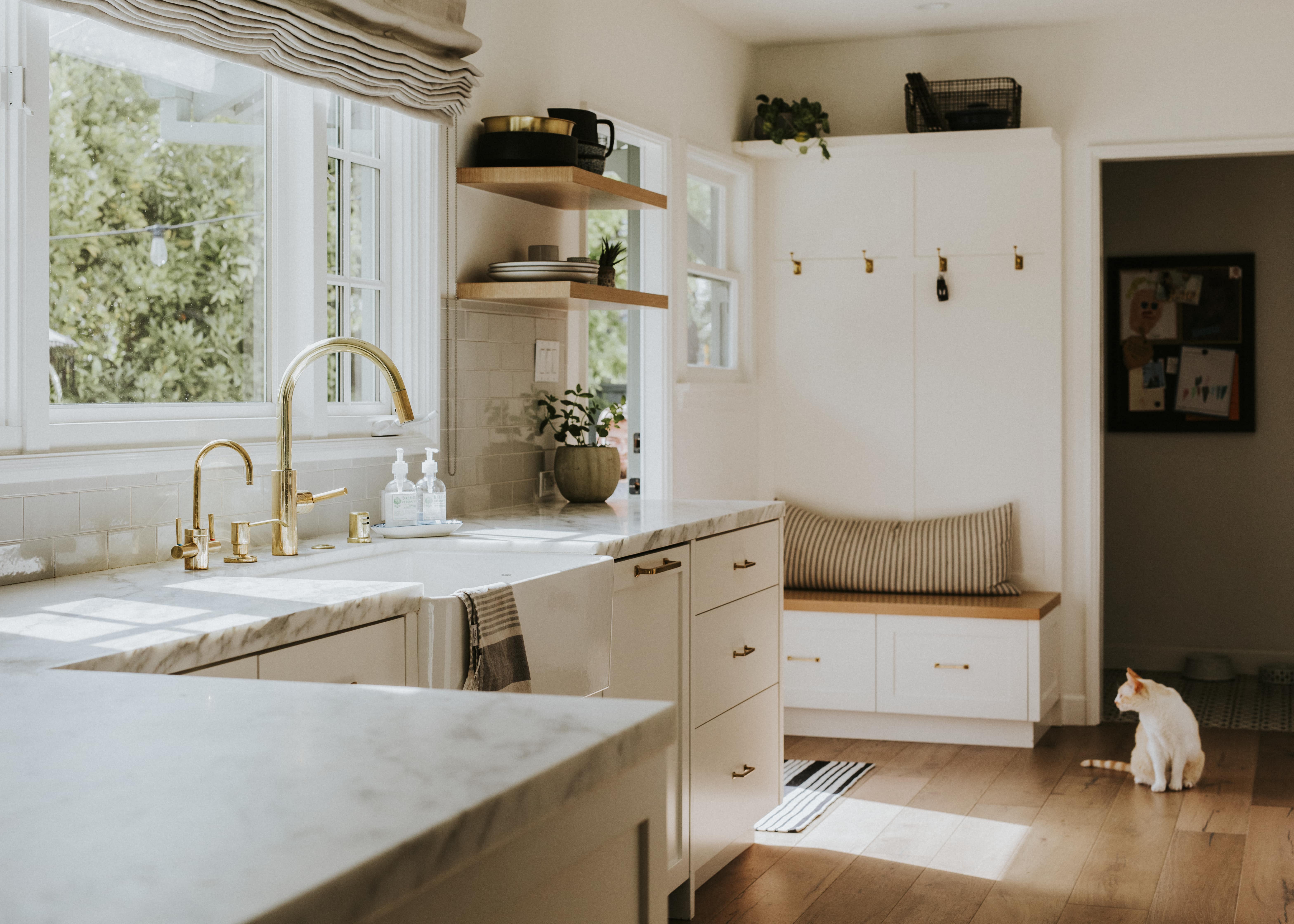 clean-home-kitchen-2025-02-10-09-11-46-utc-min